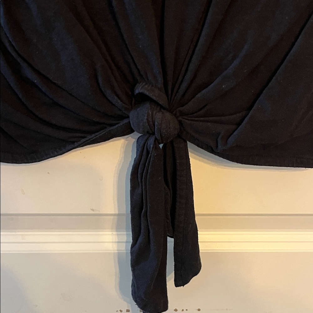 Universal Thread Black Tie-Front Tee - image 3